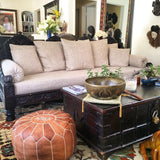 Carved daybed